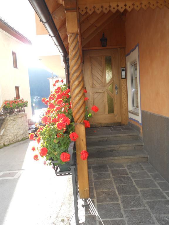 Albergo Alpino Arraba Exterior foto
