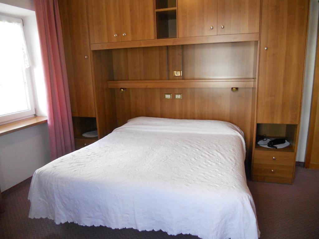 Albergo Alpino Arraba Zimmer foto